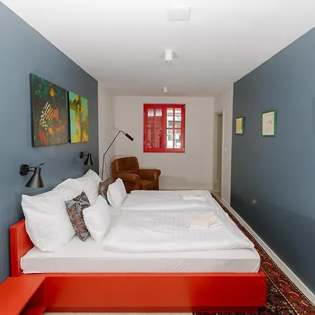 Bohem Borklub Bed & Breakfast *