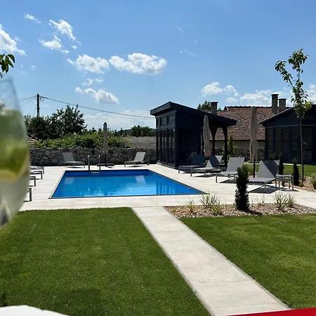 Bohem Borklub Nocleg ze śniadaniem