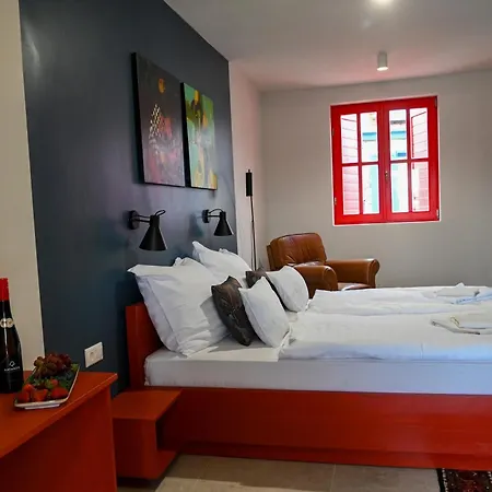 Bohem Borklub Bed & Breakfast Tallya