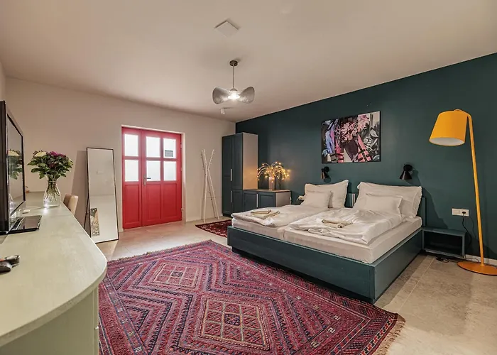 Bohem Borklub Bed & Breakfast 4*